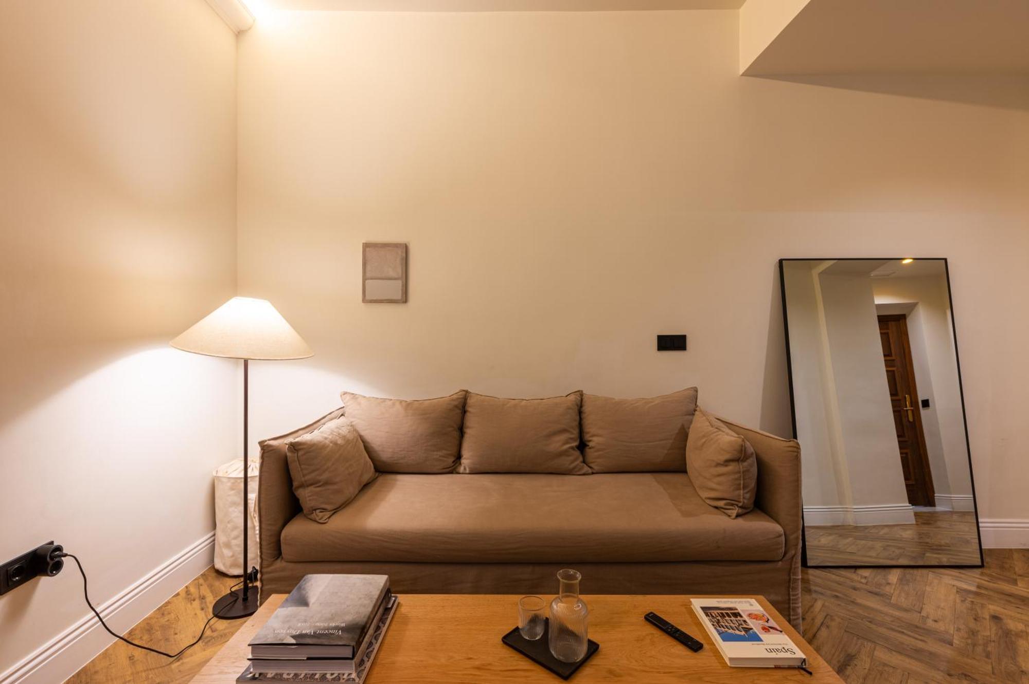 Apartamentos Gravina 56 إشبيلية المظهر الخارجي الصورة