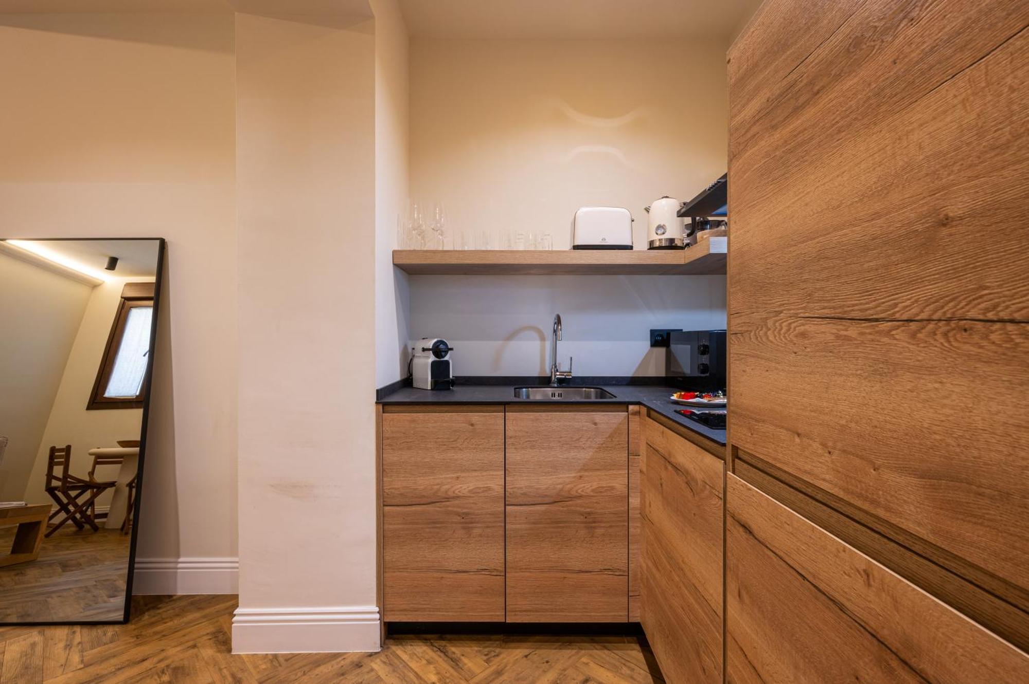 Apartamentos Gravina 56 إشبيلية المظهر الخارجي الصورة